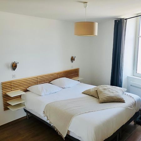 Les Halles 2 La Rochelle  Ngoại thất bức ảnh