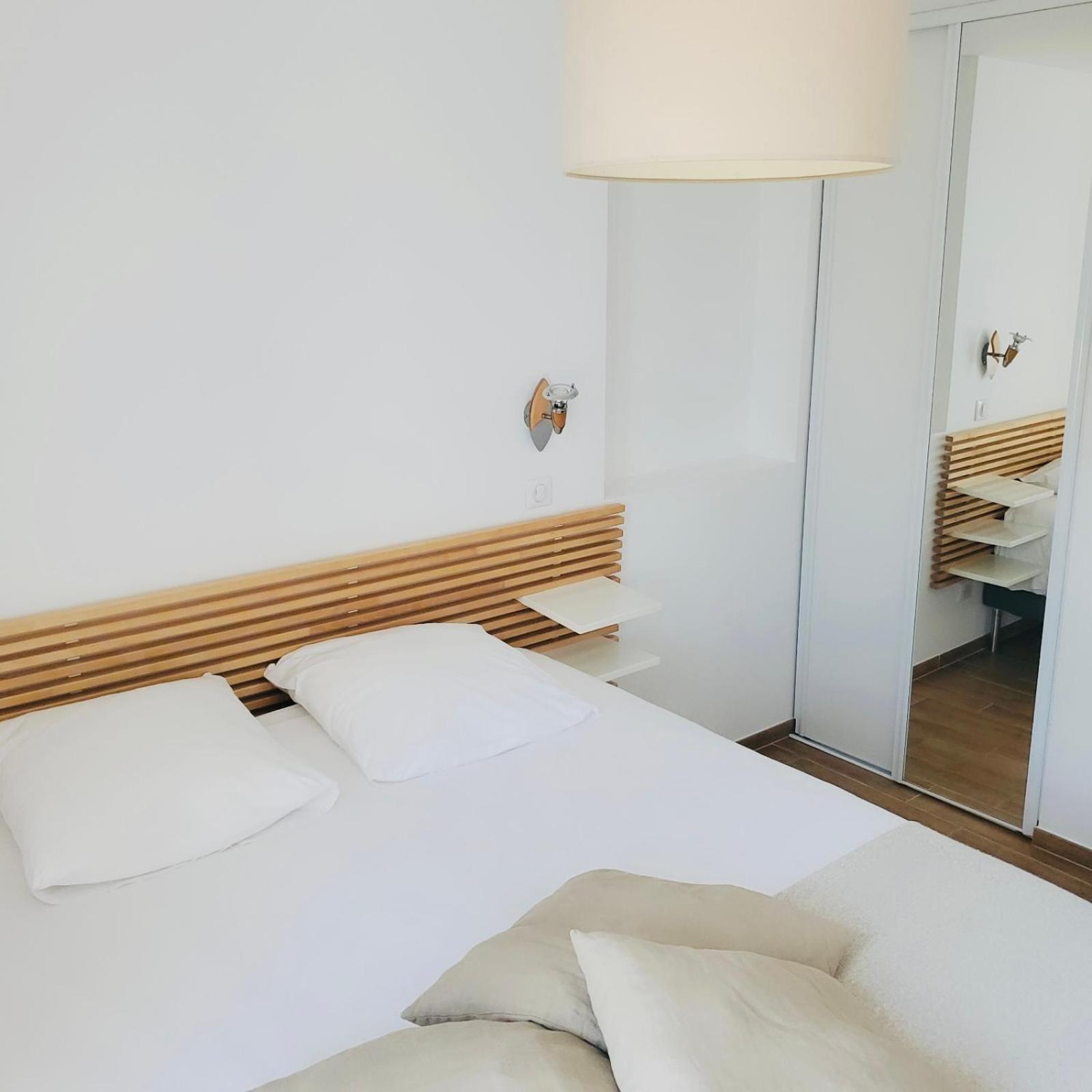 Les Halles 2 La Rochelle  Ngoại thất bức ảnh